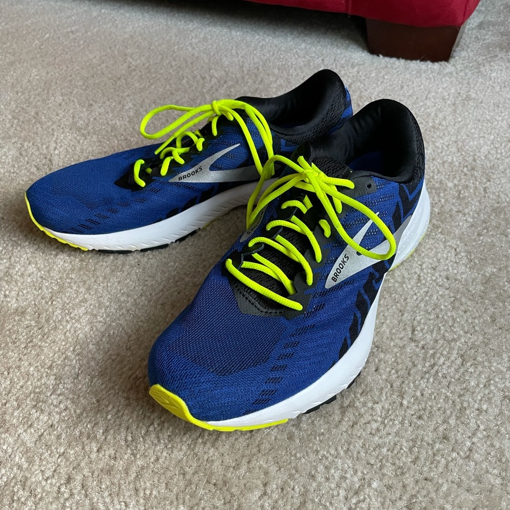 Brooks Launch 6, Size 10
